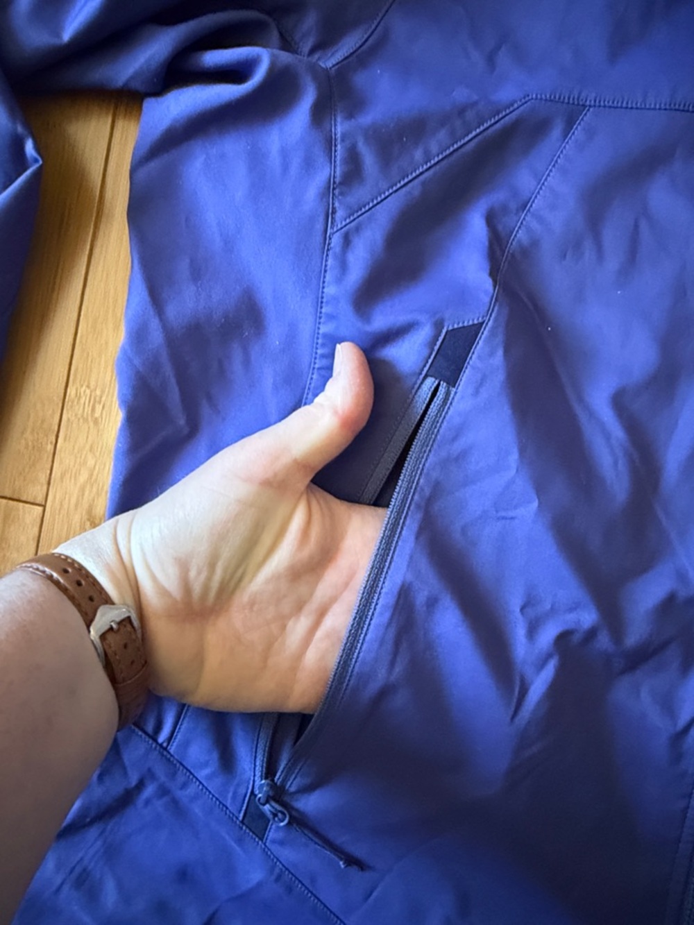Arc'teryx Women's Cobalt Blue Hooded Windbreaker Jacket - Picture 3 of 8